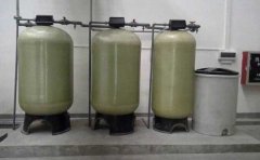 <b>印染行業(yè)軟化水設備產品優(yōu)勢、工作原理及應用范圍</b> 印染行業(yè)軟化水設備產品優(yōu)勢、工作原理及應用范圍