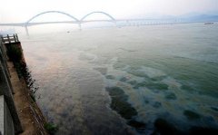 一臺(tái)船舶油污水處理設(shè)備完成安裝 一臺(tái)船舶油污水處理設(shè)備完成安裝