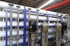 電子廠專用反滲透處理設(shè)備工作原理是什么?(圖) 電子廠專用反滲透處理設(shè)備工作原理是什么?(圖)